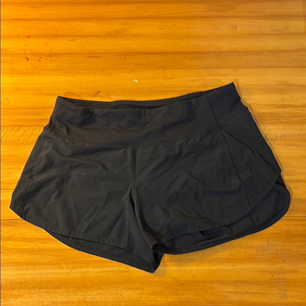 Lululemon speed up 4” shorts used/good condition